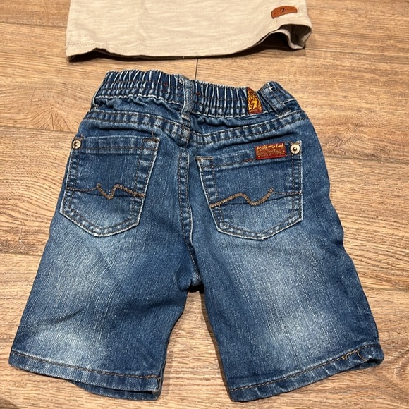 Toddler 7 for all mankind shorts and t-shirt, used excellent condition, 12 mon - Picture 4 of 10